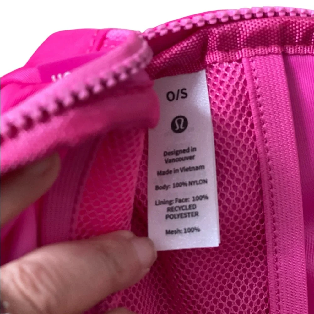 NEW LULULEMON w/out tags athletica Everywhere Belt Bag Barbie Pink Size OS - Picture 6 of 7